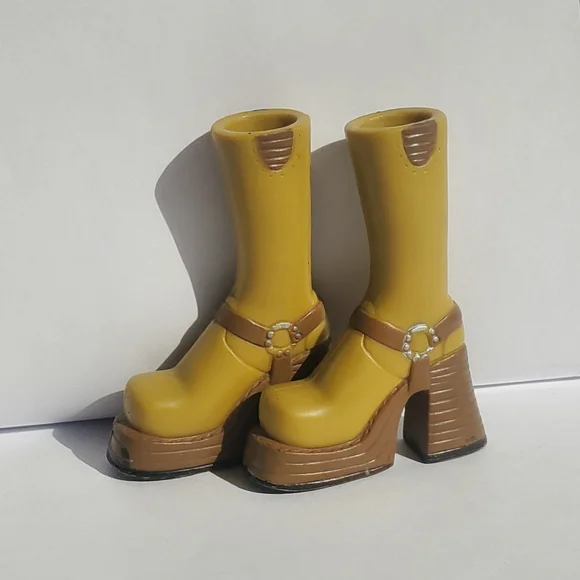 Bratz | Toys | Bratz Doll 202 Xpress It Meygan Tan Brown